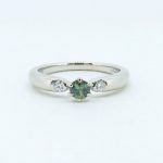 彼女様の誕生石、アレキサンドライトで作った婚約指輪
