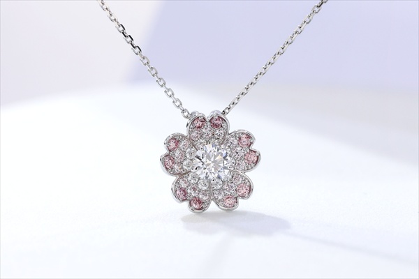 ピンクダイヤモンドの桜ネックレス