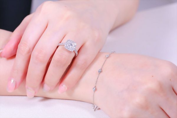 キャレリングツインとウォータードロップ