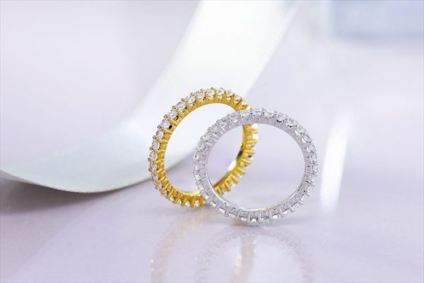 ジュエリーハナジマのフルエタニティリング